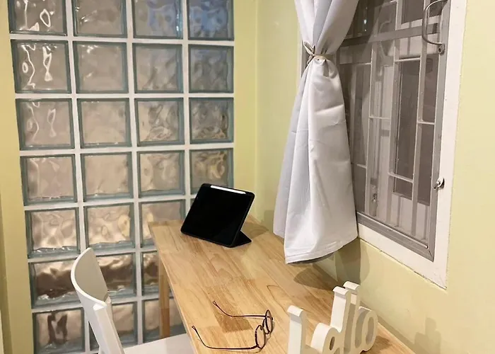 105 House With 2 Br
